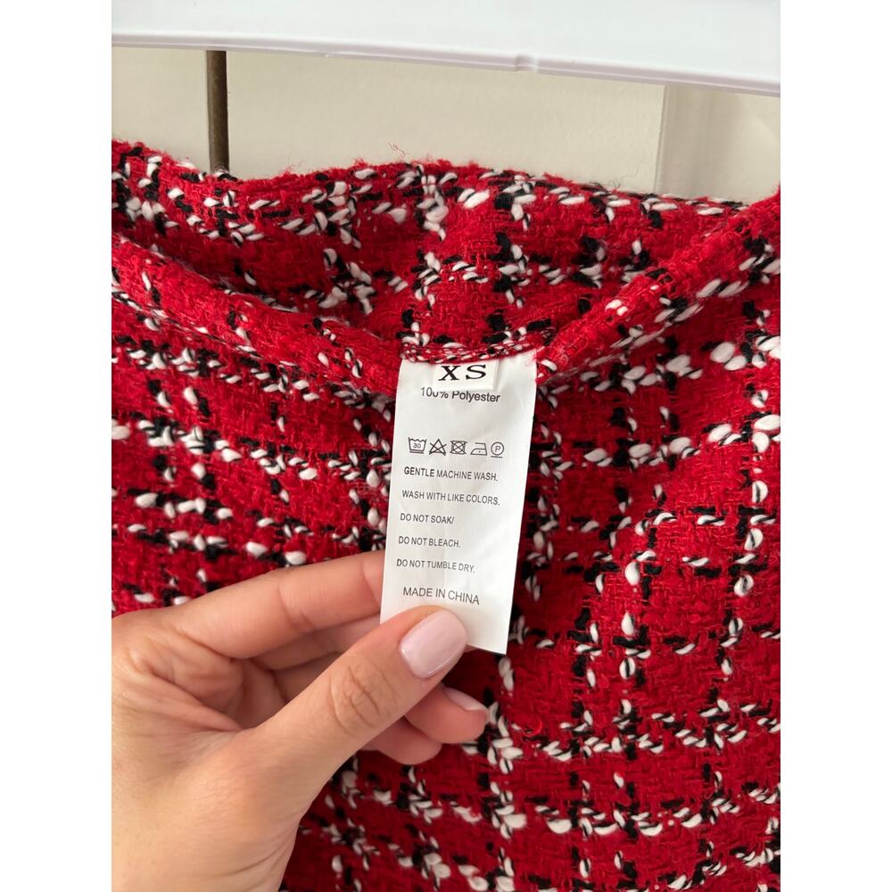 Women’s Red Tweed 2 Piece Skort Suit Set Jacket & Shorts Plaid XS Preppy - Picture 8 of 11